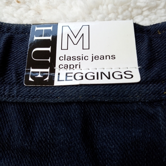 031. Nwt Hue Classic Jeans Capri Size Medium - Picture 9 of 11